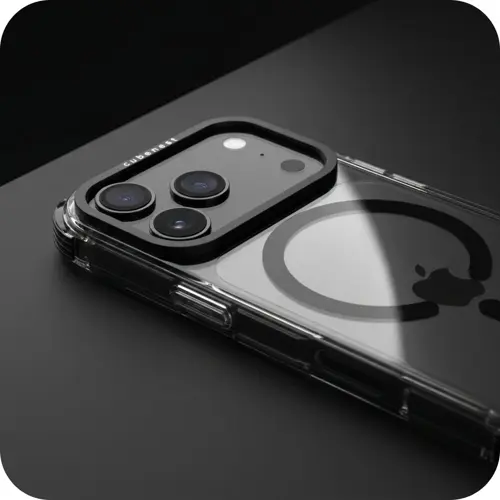 Cubenest iPhone 18 Pro MagSafe fekete tok