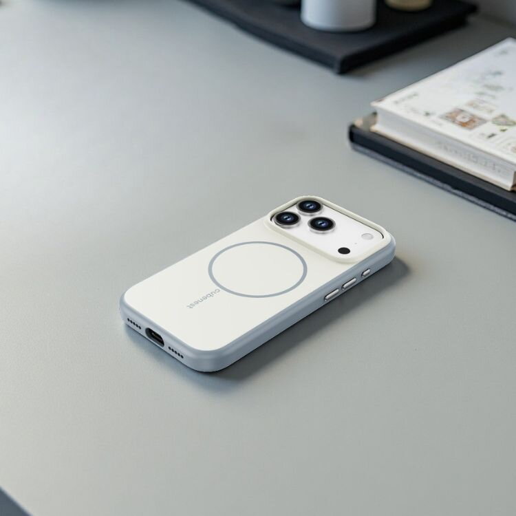 Cubenest iPhone 17 Pro matt bézs tok MagSafe kompatibilis
