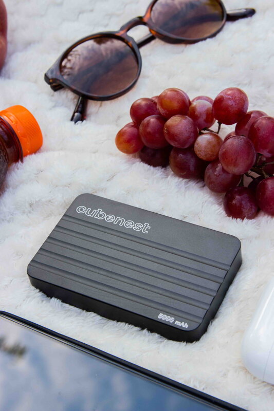 Cubenest Vezeték nélküli mágneses szürke power bank 5000 mAh S1B1