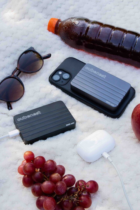 Cubenest Vezeték nélküli mágneses fekete power bank 5000 mAh S1B1