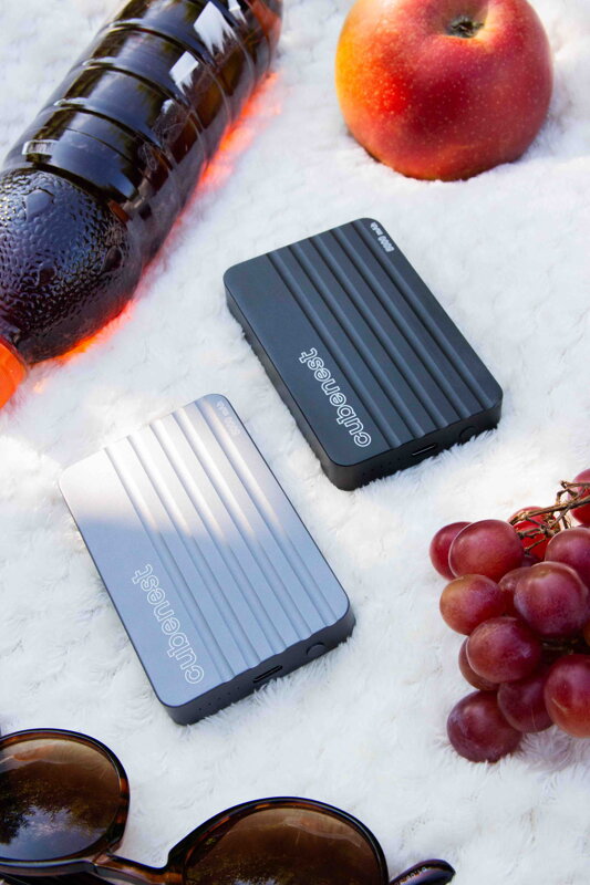 Cubenest Vezeték nélküli mágneses fekete power bank 5000 mAh S1B1