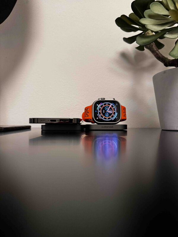 Cubenest 2 az 1-ben Összecsukható vezeték nélküli mágneses töltő S211