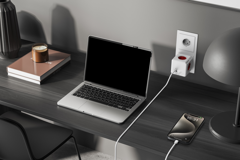 Cubenest PowerCube Original USB A+C PD 20 W piros