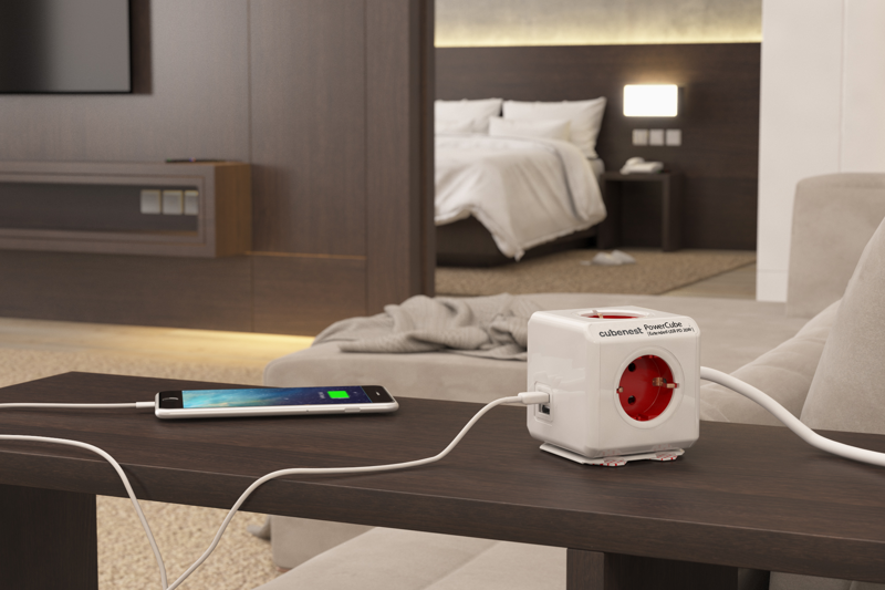 Cubenest PowerCube Extended USB A+C PD 20 W piros